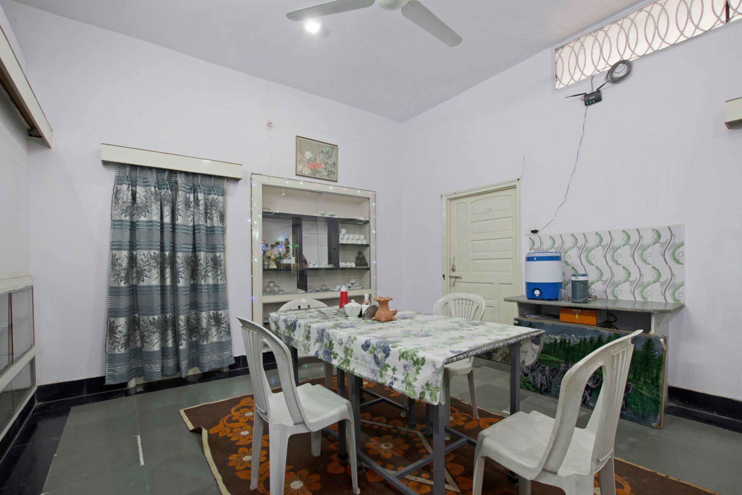 Tejas Home Stay - Tap to explore photos