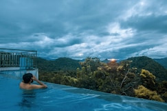 The Lake View Resort Munnar, Munnar