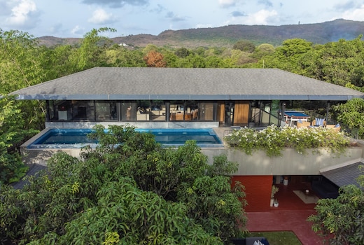 LohonoStays Orchard House