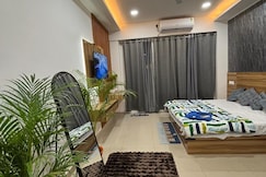 The Cozy Luxe, Greater Noida