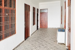 Hotel O by OYO R L PALACE, Prayagraj