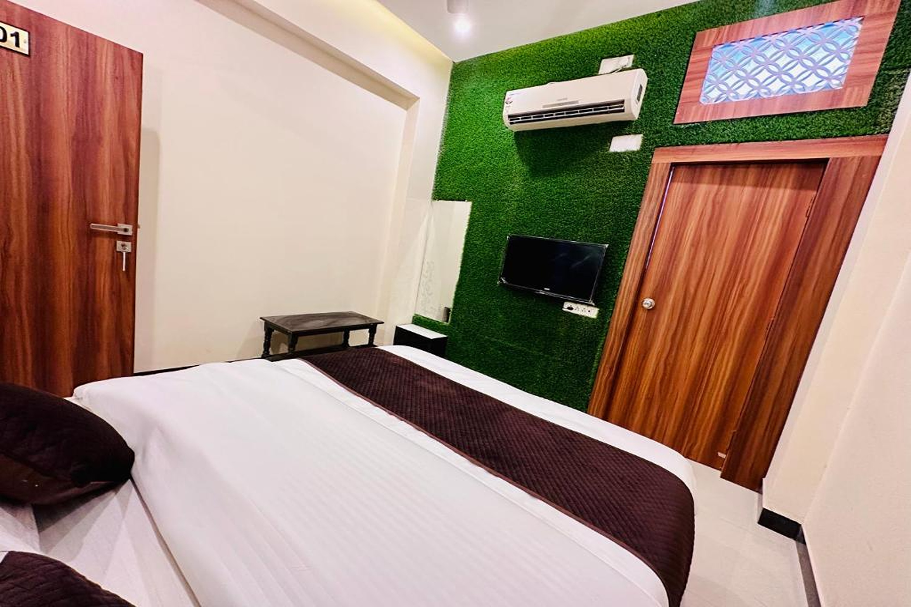 Hotel The Galaxy near Udaipur Airport - Tap to explore photos