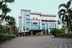 Hotel KR Grand Residency, Kunnamkullam