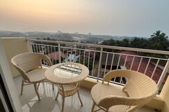 Cozy 2BHK Apartment with Scenic View Family only, Mangalore