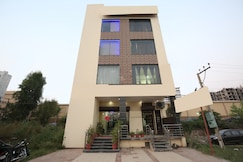 Hotel N5, Zirakpur