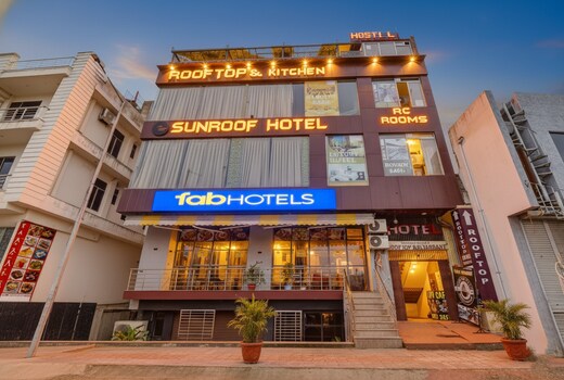 FabHotel Sunroof & Rooftop