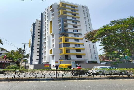 Sky Oasis: Luxe 3BHK Apartment