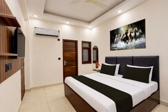 Super Townhouse Surajkund Faridabad Formerly Charmwood Inn, Faridabad