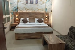 FabHotel MJ International, Lucknow