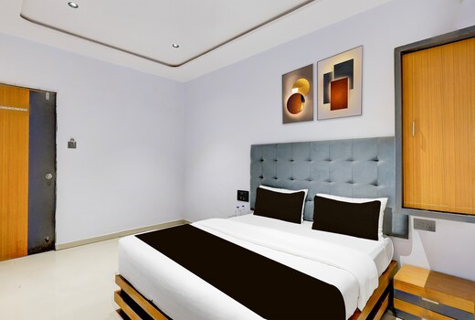 Hotel O Nidhivan palace
