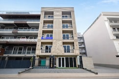 FabHotel Heritage Inn Golf Course Rd, Gurgaon