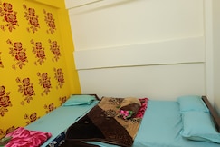 Swami Inn Lodging, Vapi