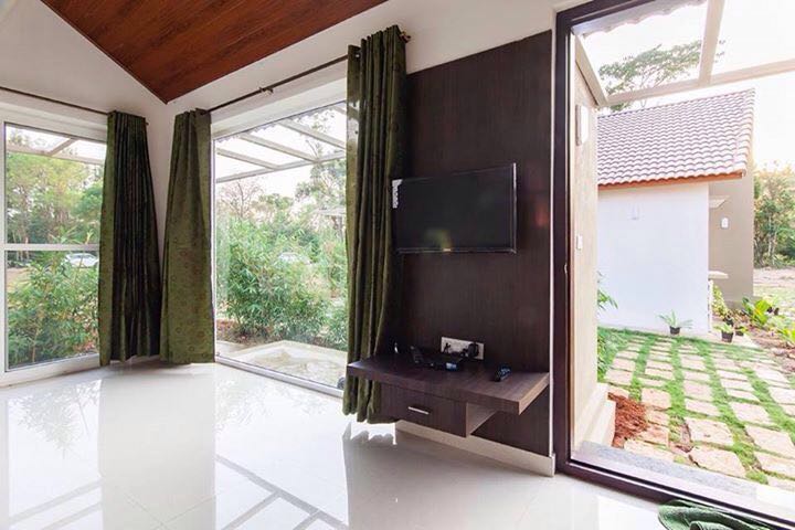 Siri Homestay - Tap to explore photos