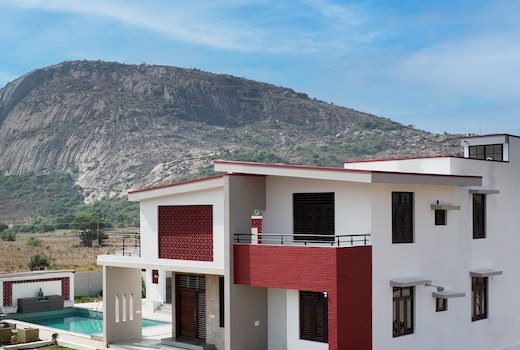 Retreat On The Ridge by Jade