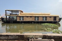 Gonavi houseboat, Alleppey