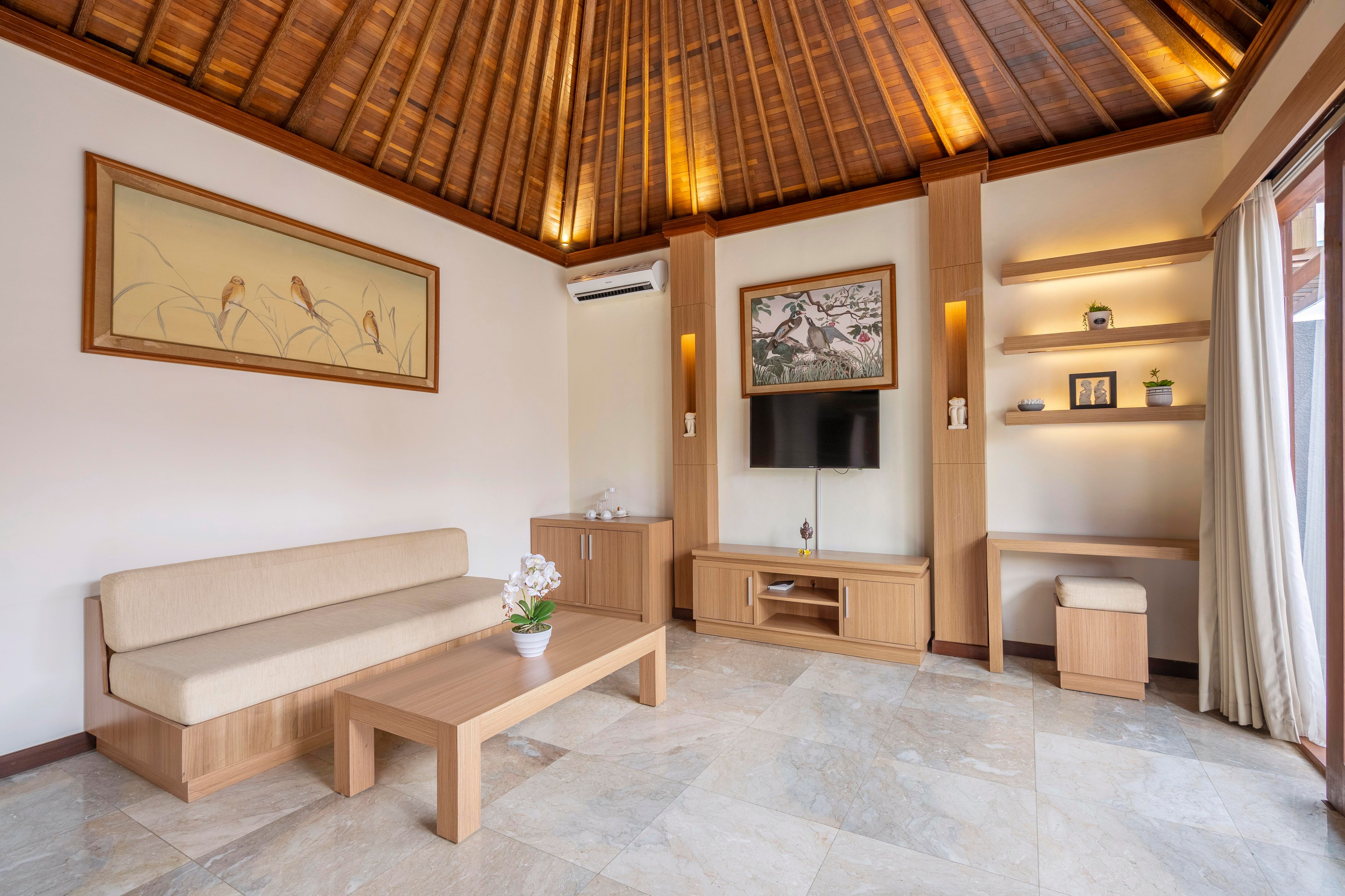 The Kings Villa Sanur - Tap to explore photos