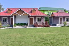 Vanbilas family tourism, Lataguri
