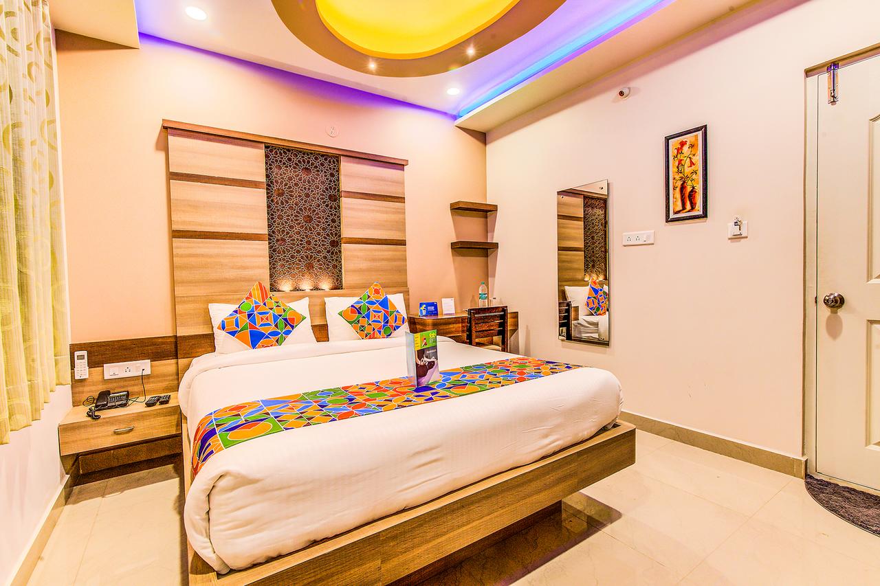 FabHotel Emara Boutique - Near Koramangala - Tap to explore photos