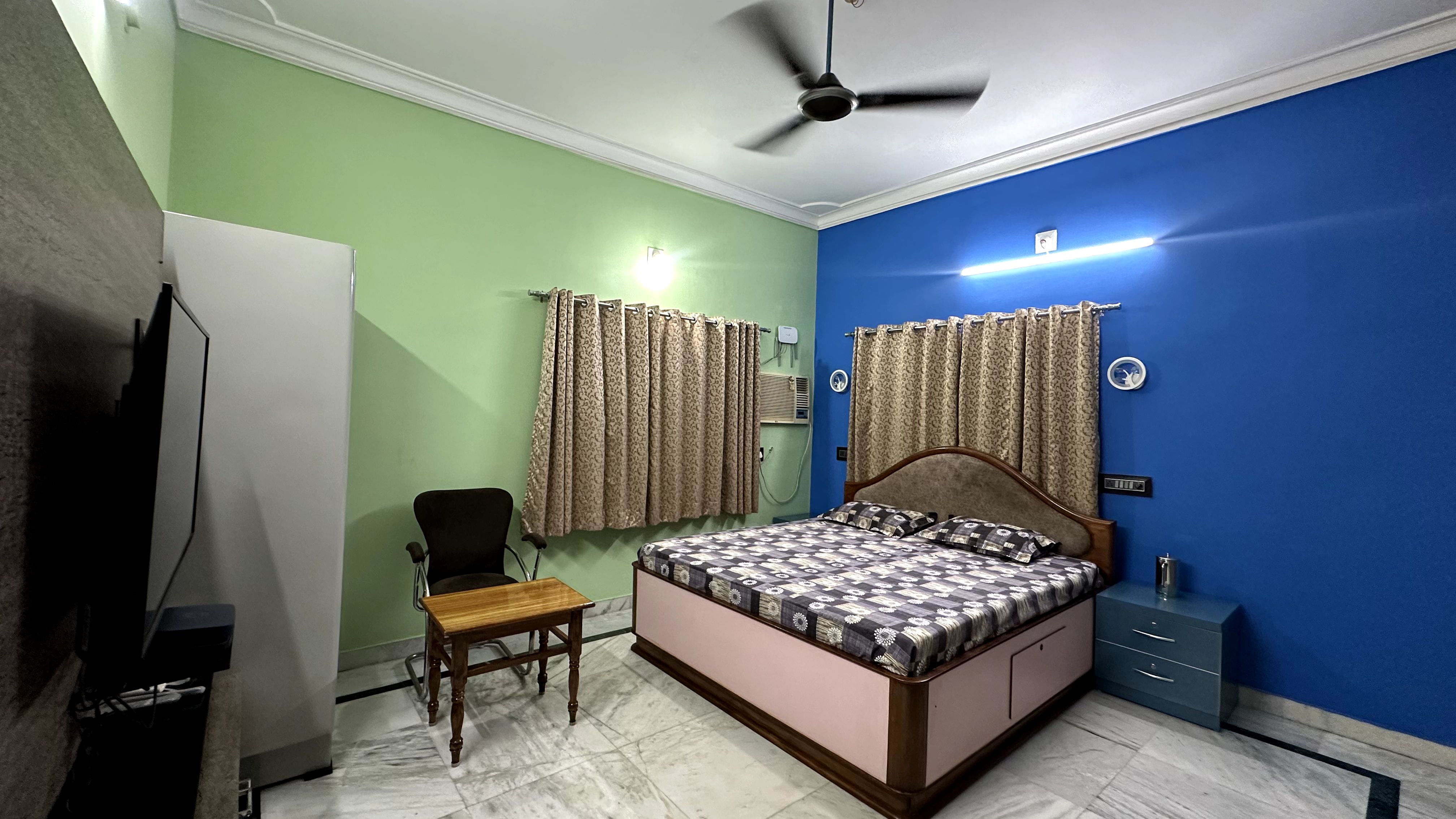 Gomti Niwas Homestay - Tap to explore photos