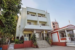 Hotel Prabhat Plaza, Neral