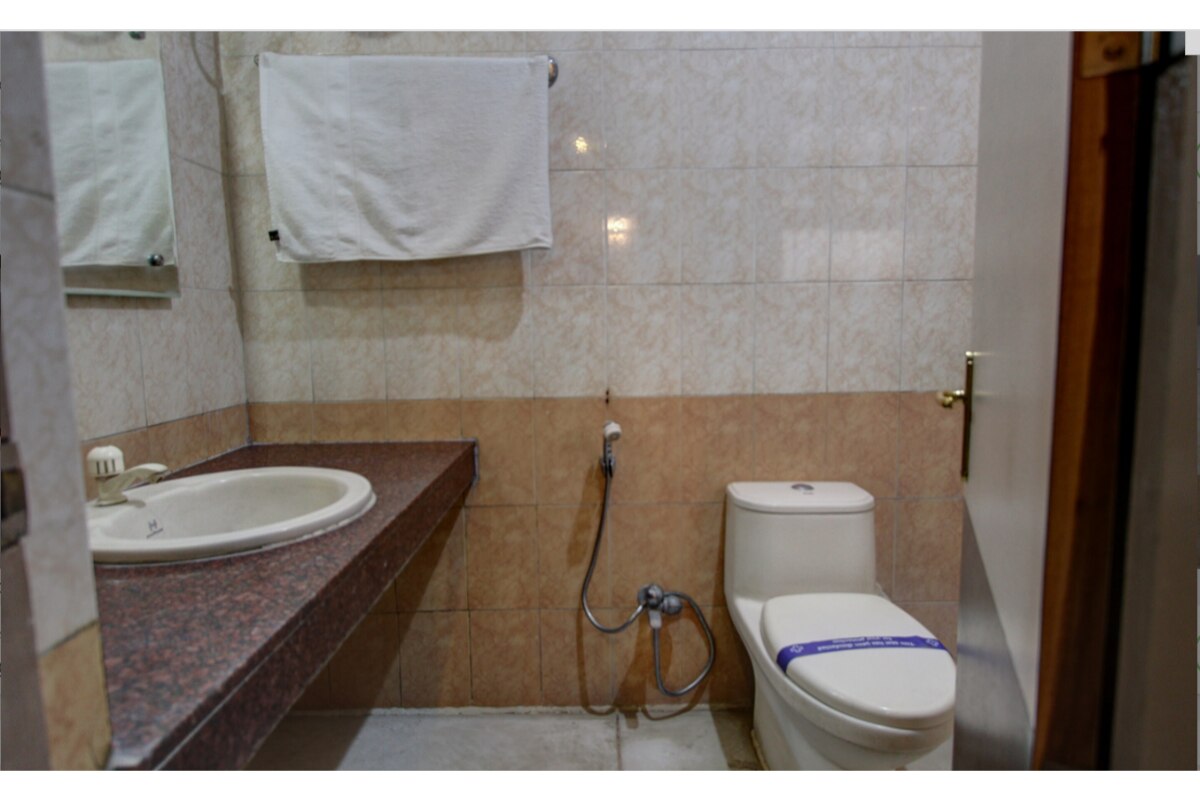 Hotel Vasantha Bhavanam - Tap to explore photos