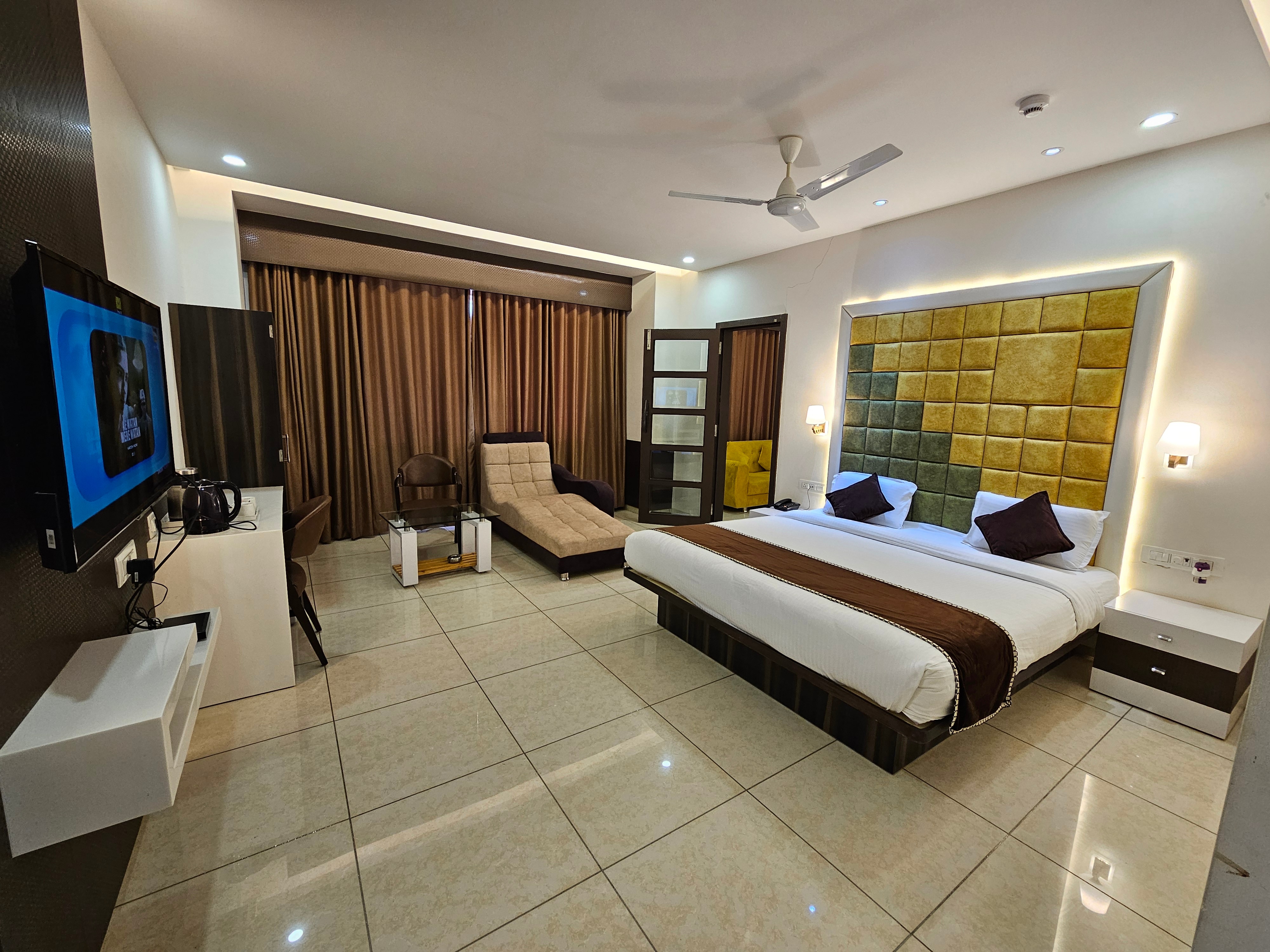 Hotel Grand Darshan Vadodara - Tap to explore photos