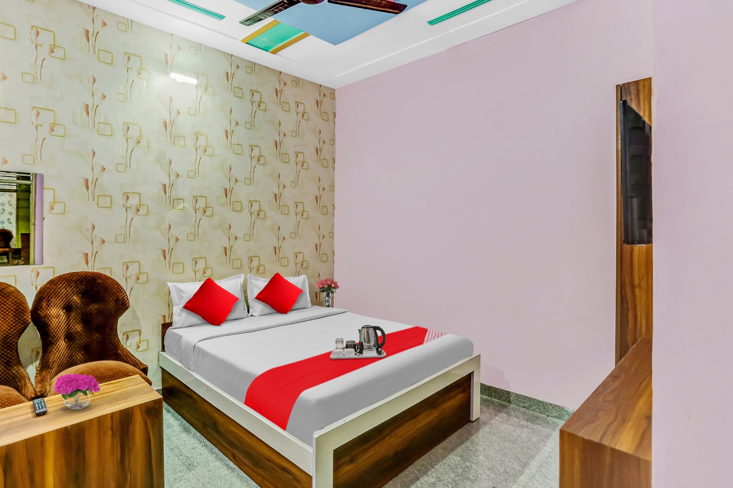 Hotel O K D Guest House - Tap to explore photos