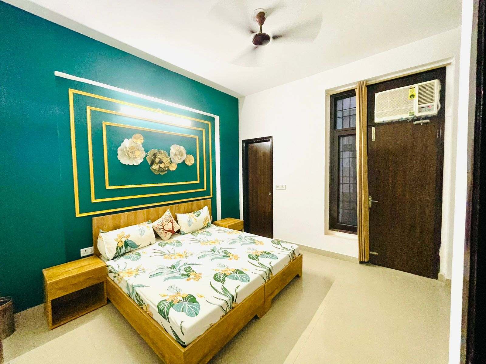 Instay 528 l 3BHK l 2BHK with Pvt. theatre screen - Tap to explore photos