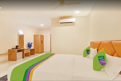 Hotel Fun Regency, Becharaji