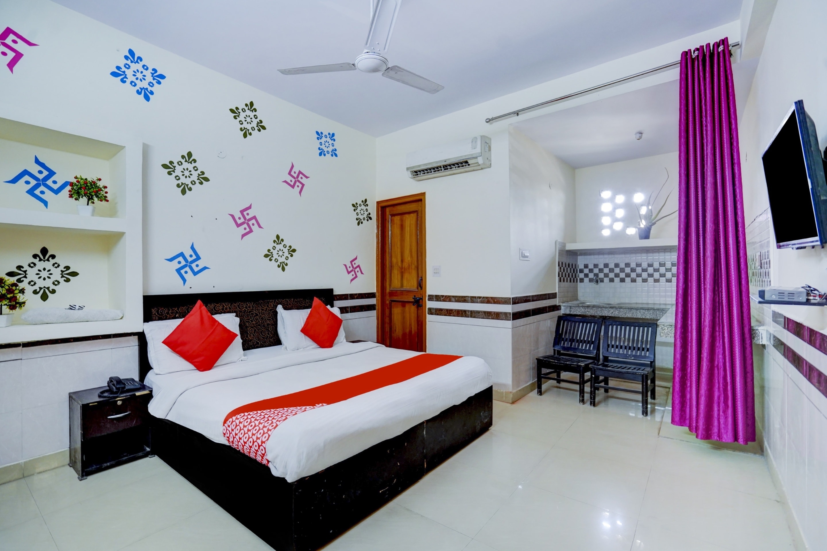 Hotel O Vibhu Residency - Tap to explore photos