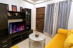 Sapphire Luxurious 3 BHK Near Lake and Golf Course, Delhi