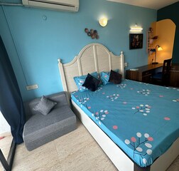Couple friendly Deluxe Apt. - Field View (Nr. Candolim/Sinquerim/Wagator/Anjuna) By Neon Nirvana