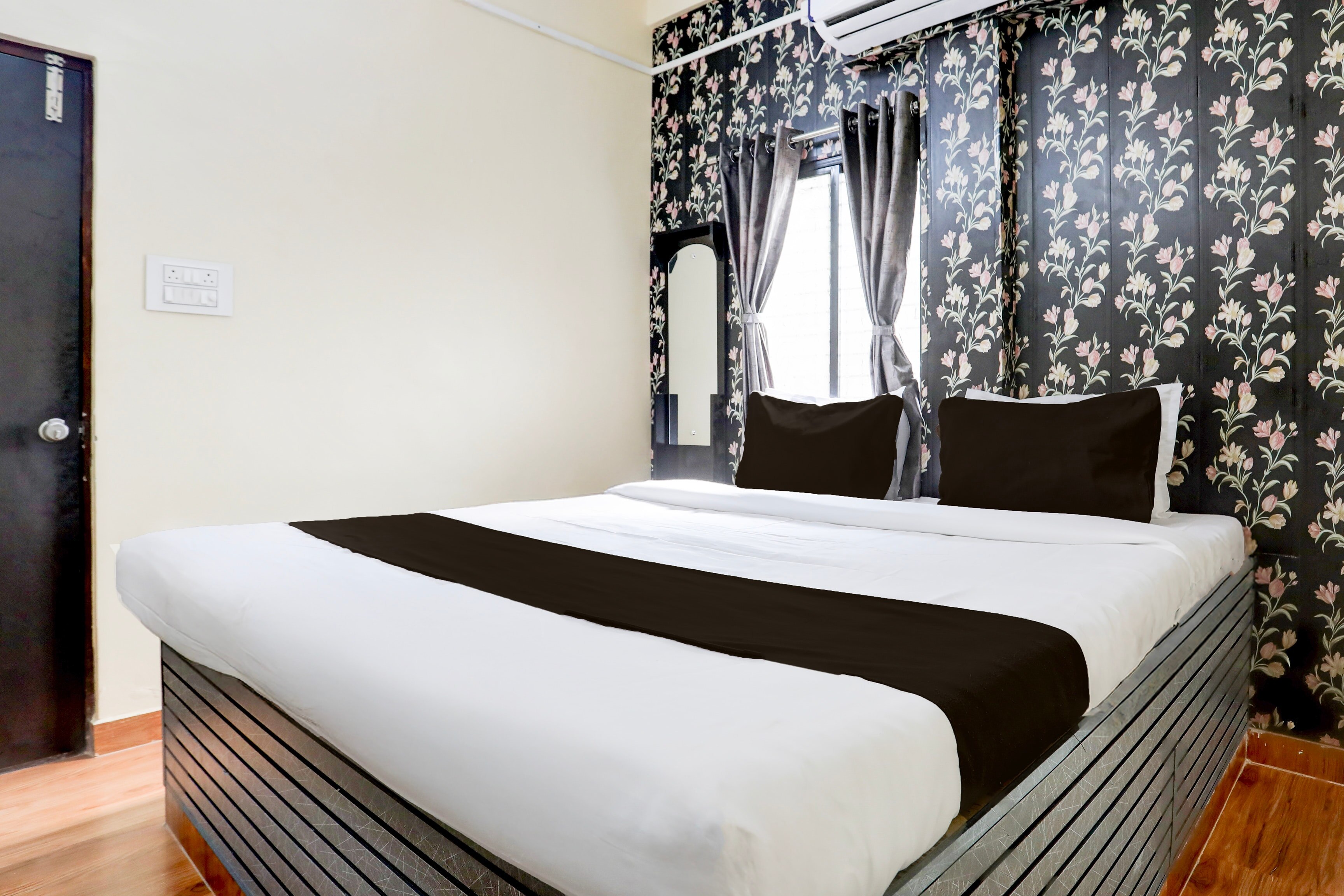 HOTEL OTHE GUEST INN RESIDENCY - Tap to explore photos
