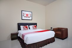 Hotel O Medan near Balai Kota Lama formerly Hotel Labuhan Raya, Pematangsiantar