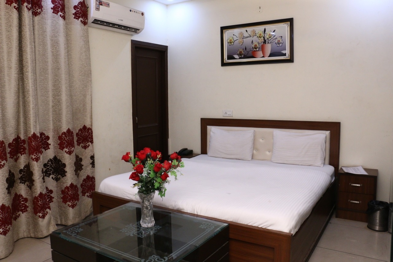 Gaurav resort & apartments - Tap to explore photos