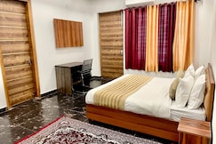 The Grand Suite Sec 122, Noida