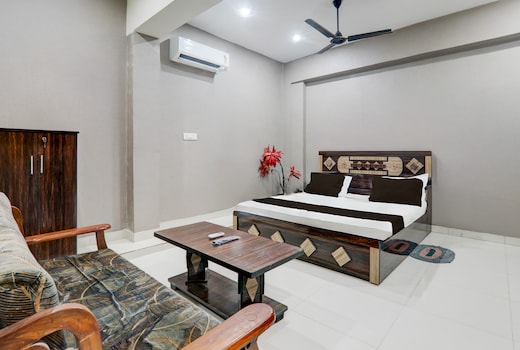 HOTEL O YASH RAJ PALACE