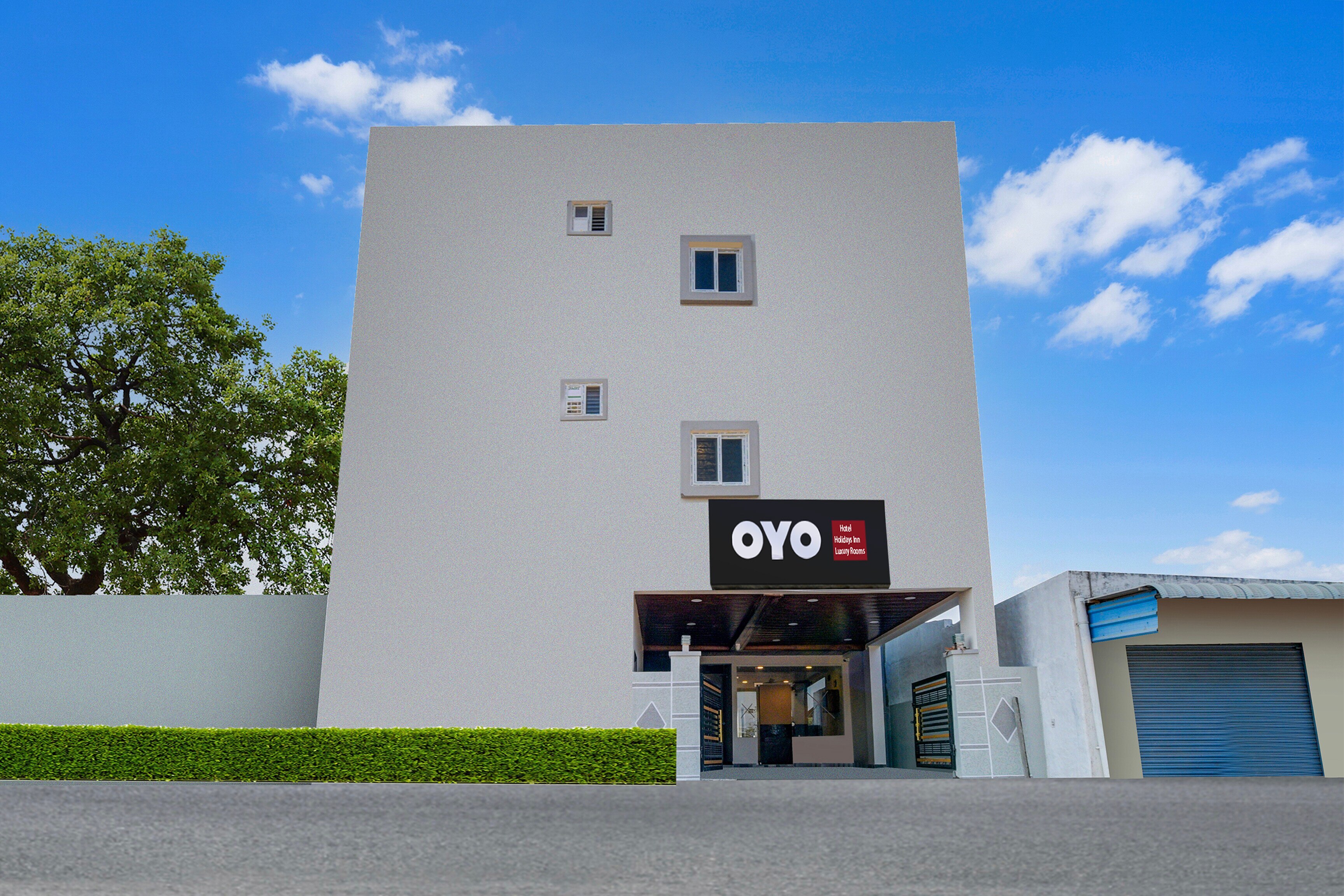 Hotel O Holiday Luxury - Tap to explore photos