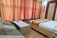 Hotel Lake View Grand, Lucknow