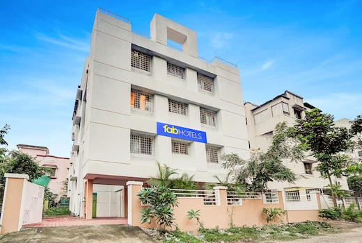 FabHotel Atithi Regency Home Stay