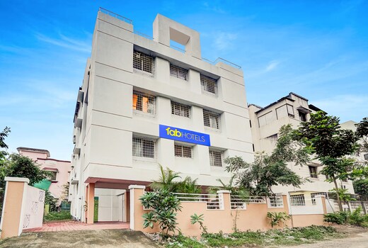 FabHotel Atithi Regency Home Stay
