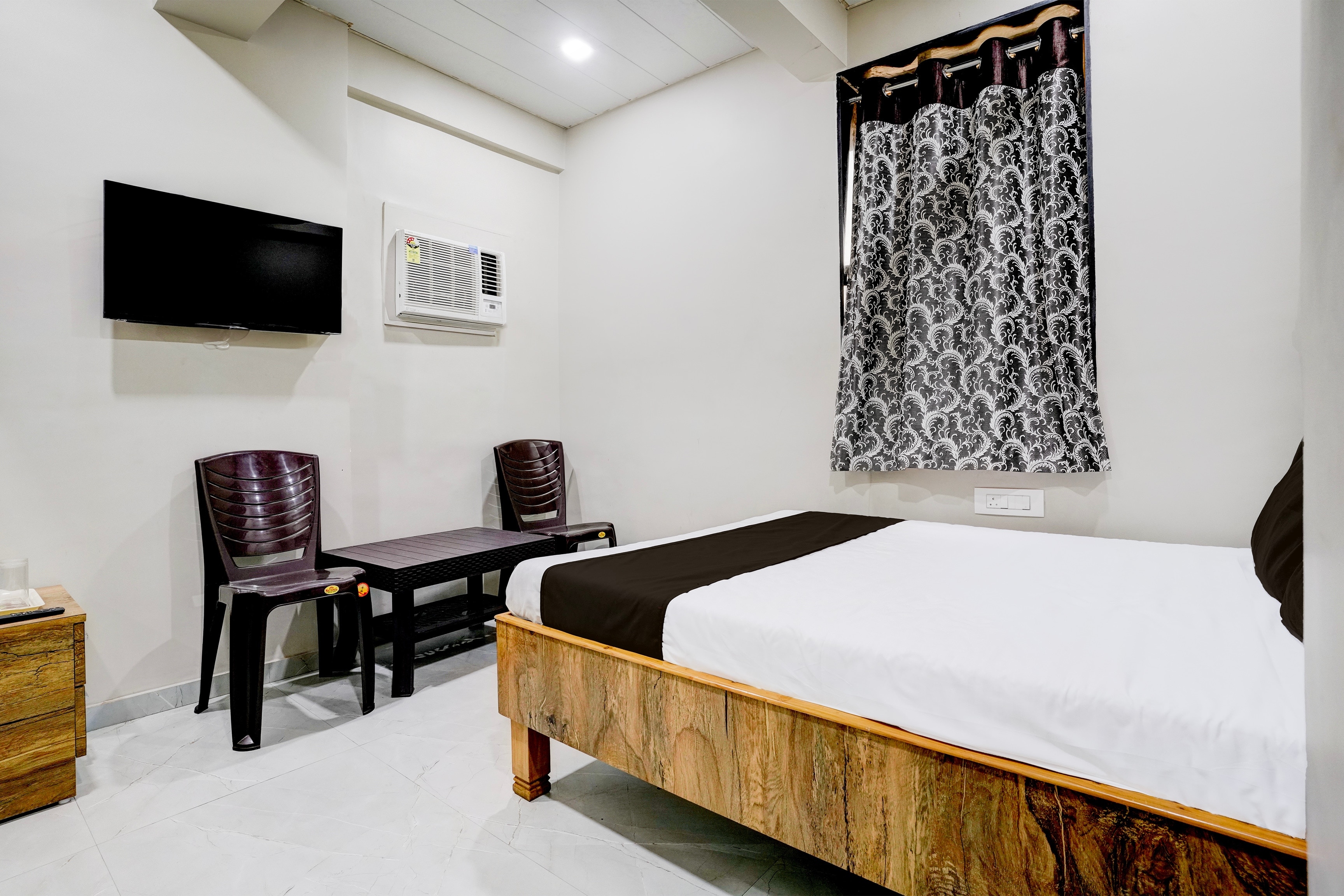 Hotel O Divine Fine Dine Lodging And Boarding - Tap to explore photos