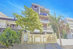 FabHotel Casa Residency, Noida