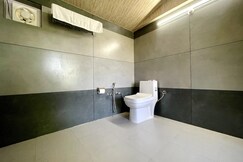 testtestThe Pahadi House Shimla Entire Cottage, Anda
