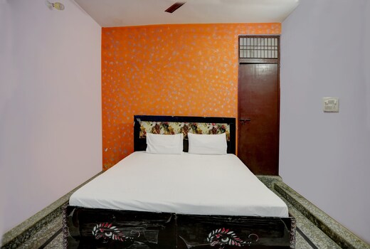 Hotel O Gayatri Palace