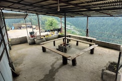 The Royal Orchard, Tikar