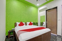 OYO 812858 AJ Guest House, Loni