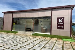 Hotel O ESTORIA HOTEL & RESORT, मैसूर