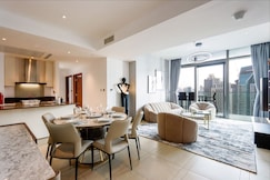 ELIVAAS Curated Sleek 3BR at Marina Gate | Marina Views, Dubai