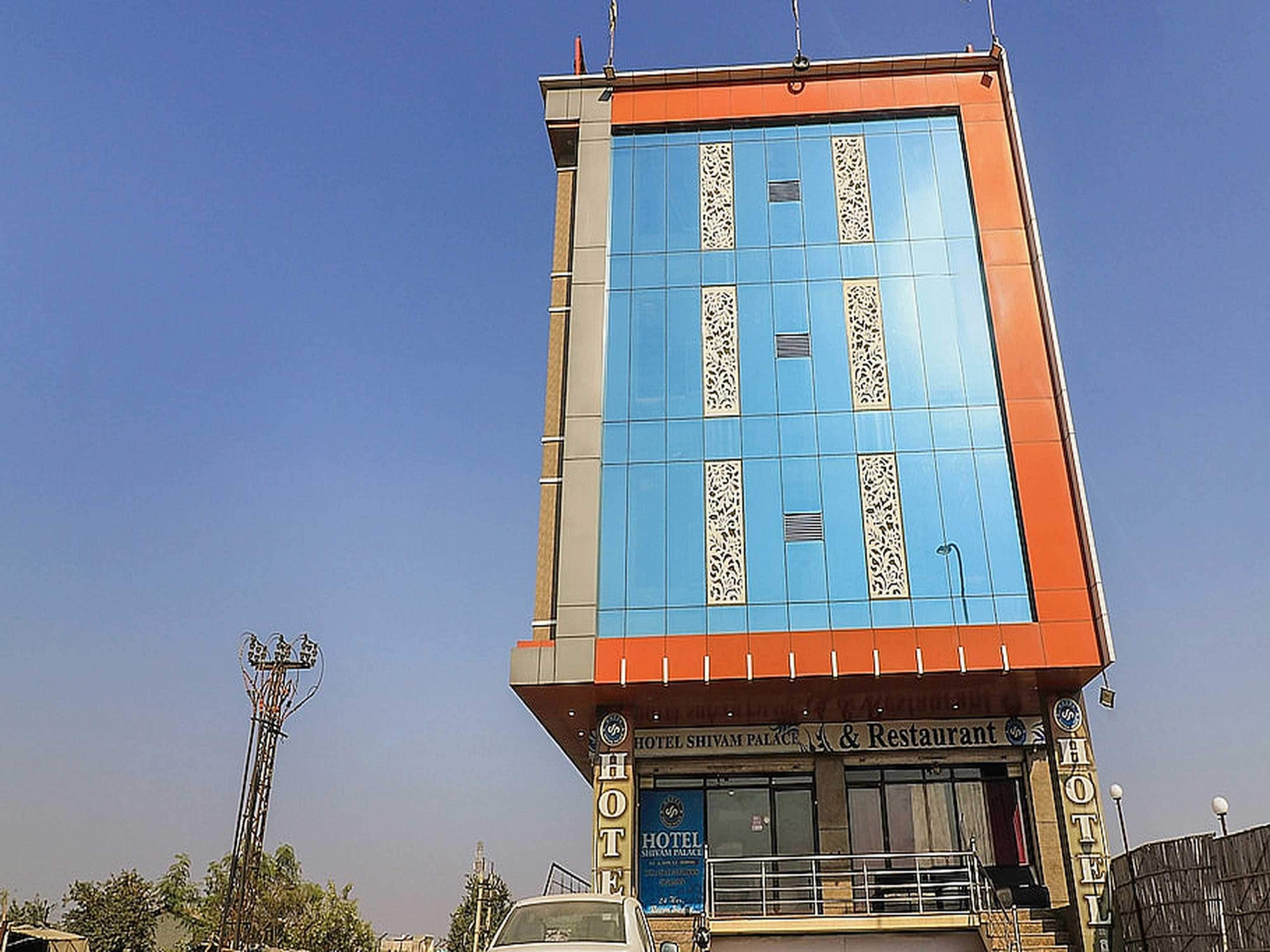 Hotel Shivam Palace - Tap to explore photos